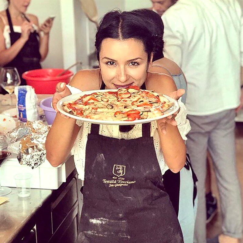 Master the Art of Italian Pizza from Scratch - Virtual Cooking Class